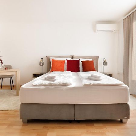 Neu! Apartment Mit Klimaanlage, Nahe Hauptbahnhof Wenen Buitenkant foto